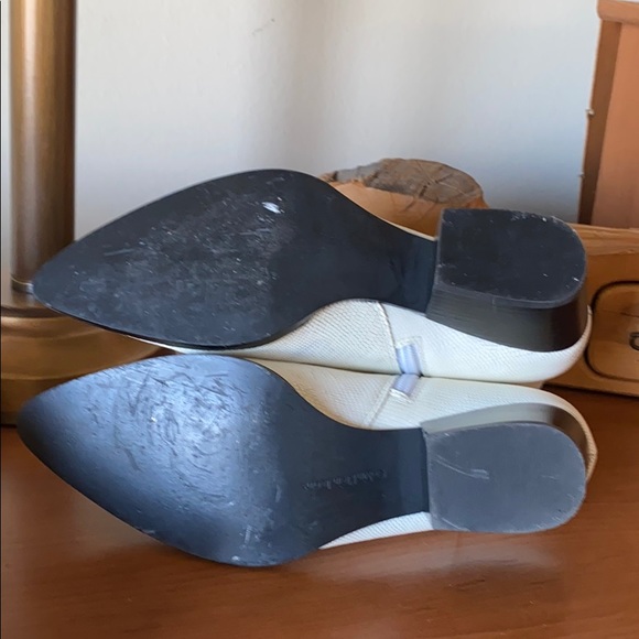 Calvin Klein Pointed-toe ankle booties - Picture 4 of 8